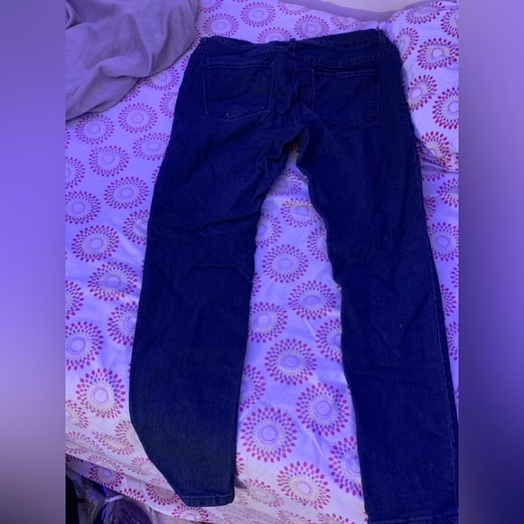 Jeans - Picture 1 of 3
